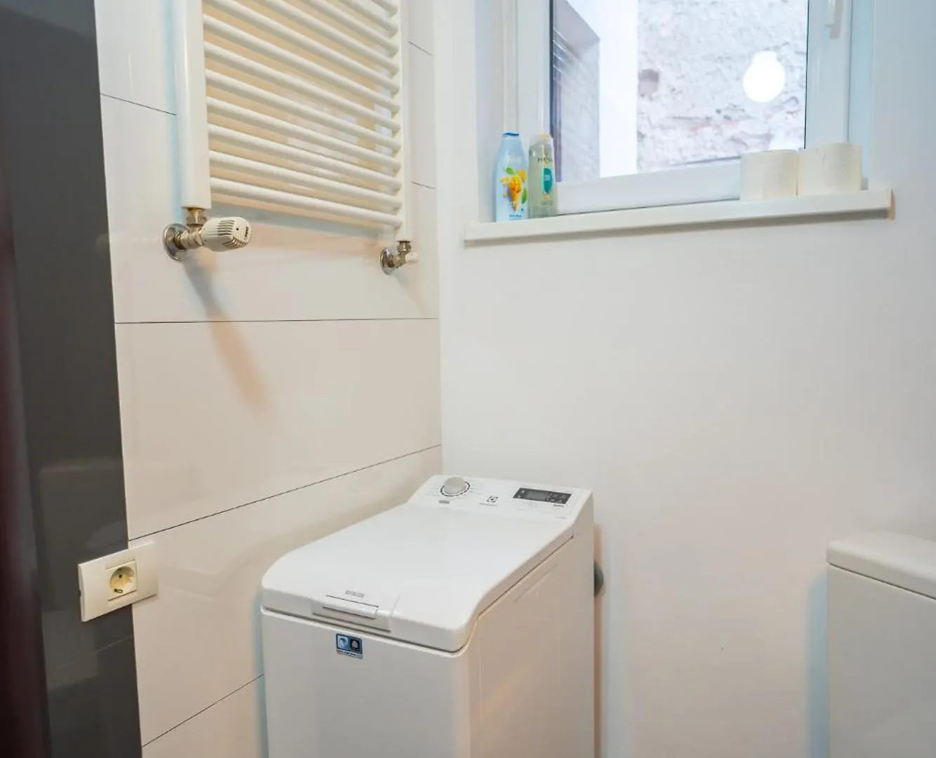 Cozy & Spacious Apartment Near Victoriei Square Bucarest